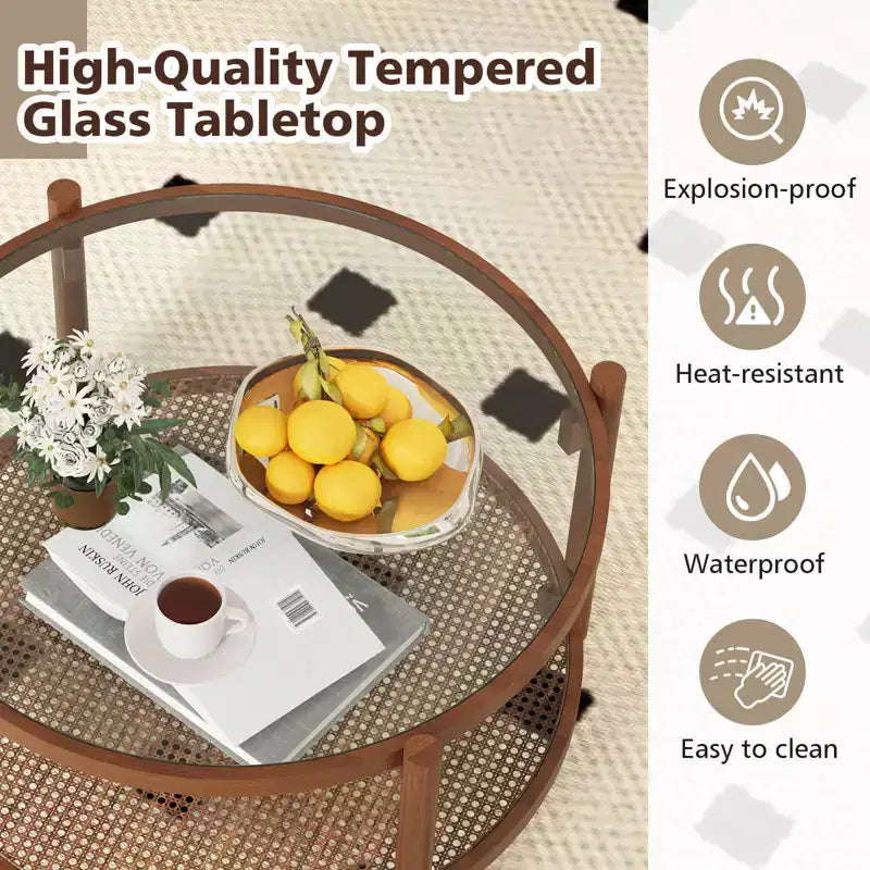 Table basse ronde de 31 po avec plateau en verre trempé et tablette en rotin