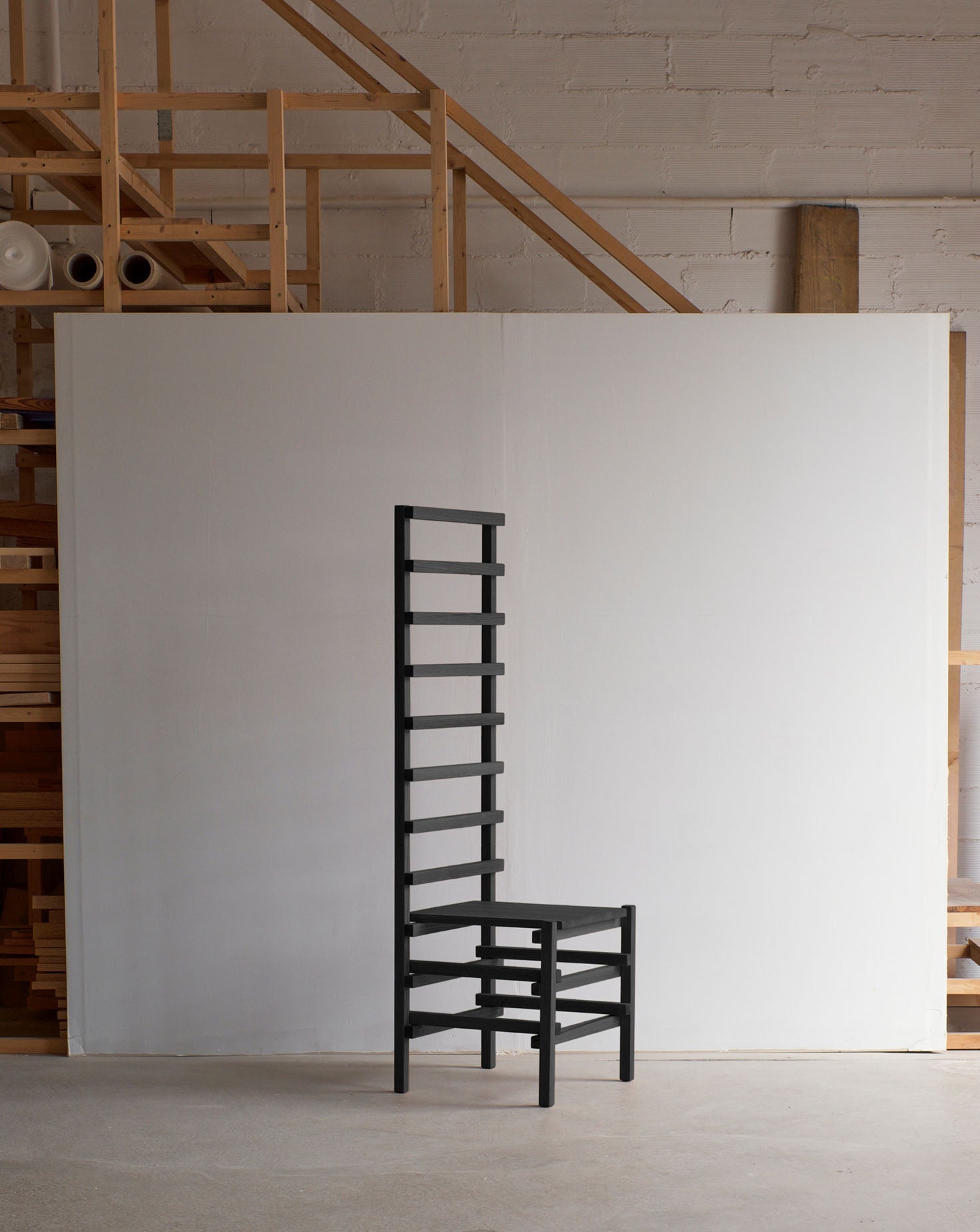 Black-Stained Beech Ladder-Back Contemporary Accent Chair
