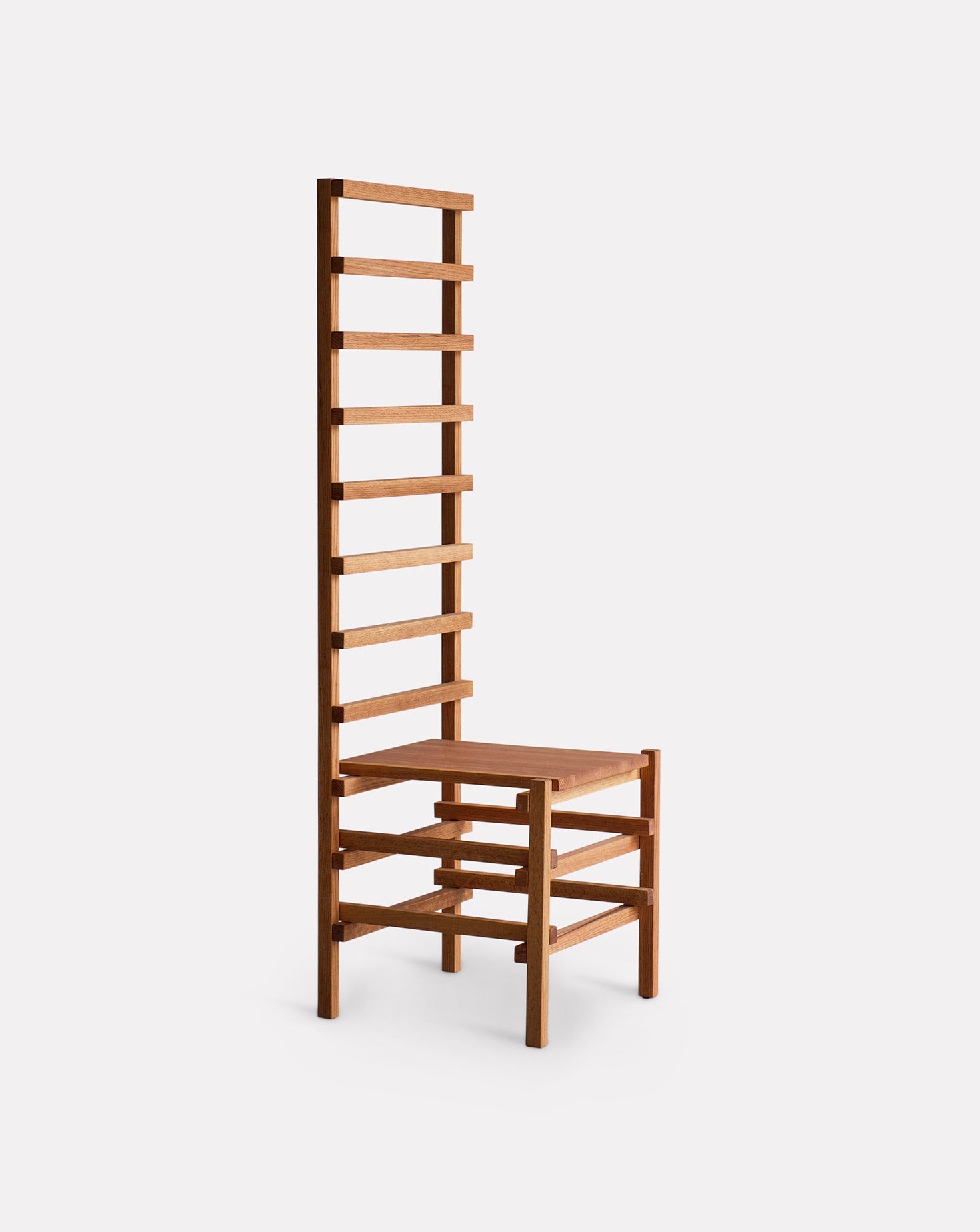 Solid Oak Natural Lacquer Ladder-Back Accent Chair