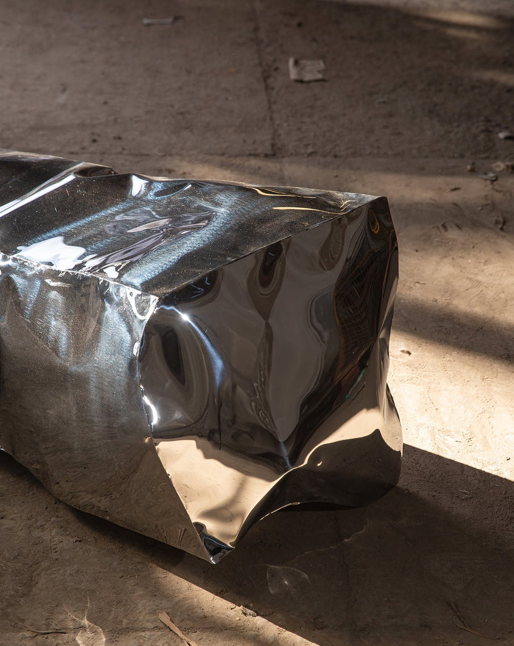 Mirror Polish Stainless Steel Monolith Bench
