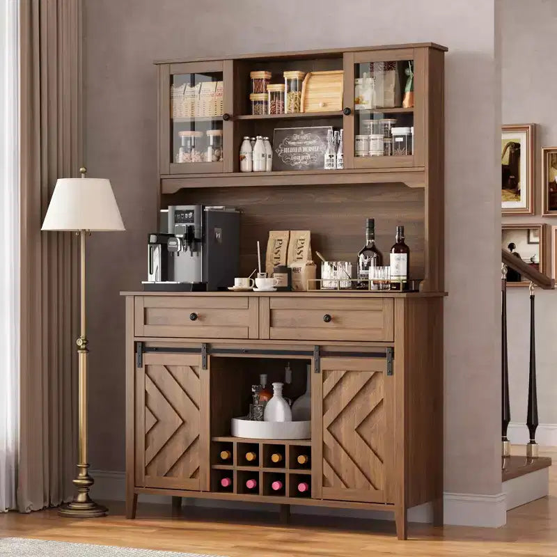 Meuble de bar de ferme 72 po avec porte coulissante de style grange Grand buffet de cuisine avec huche, station de recharge, 2 tiroirs et 8 étagères de rangement Café